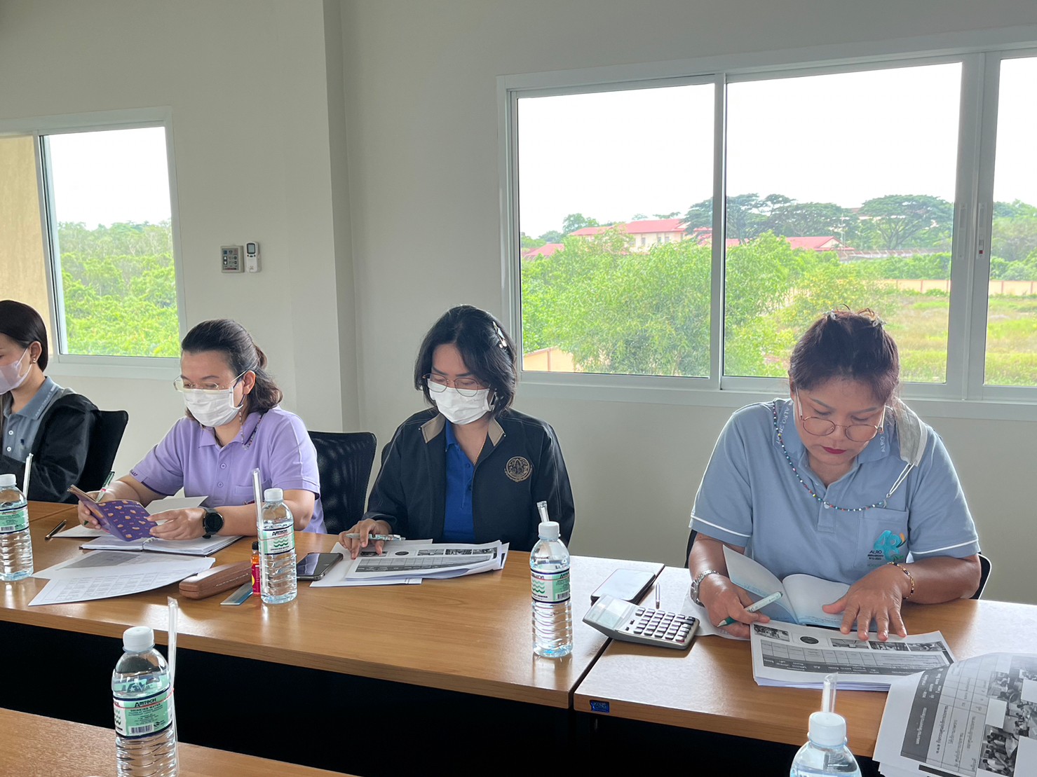 title - ผู้ตรวจราชการกรม ส.ป.ก. ลงพื้นที่เพื่อรับฟังปัญหาของเกษตรกรในโครงการจัดที่ดินแปลงเกษตรเกื้อกูลทับปะตีโมเดล และประชุมติดตามผลการดำเนินงานตามแผนการตรวจราชการ ส.ป.ก.จันทบุรี